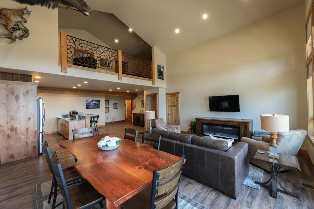 Townhome Next To Clubhouse In Exclusive Eagle Bend - The Glacier Bigfork Eksteriør bilde